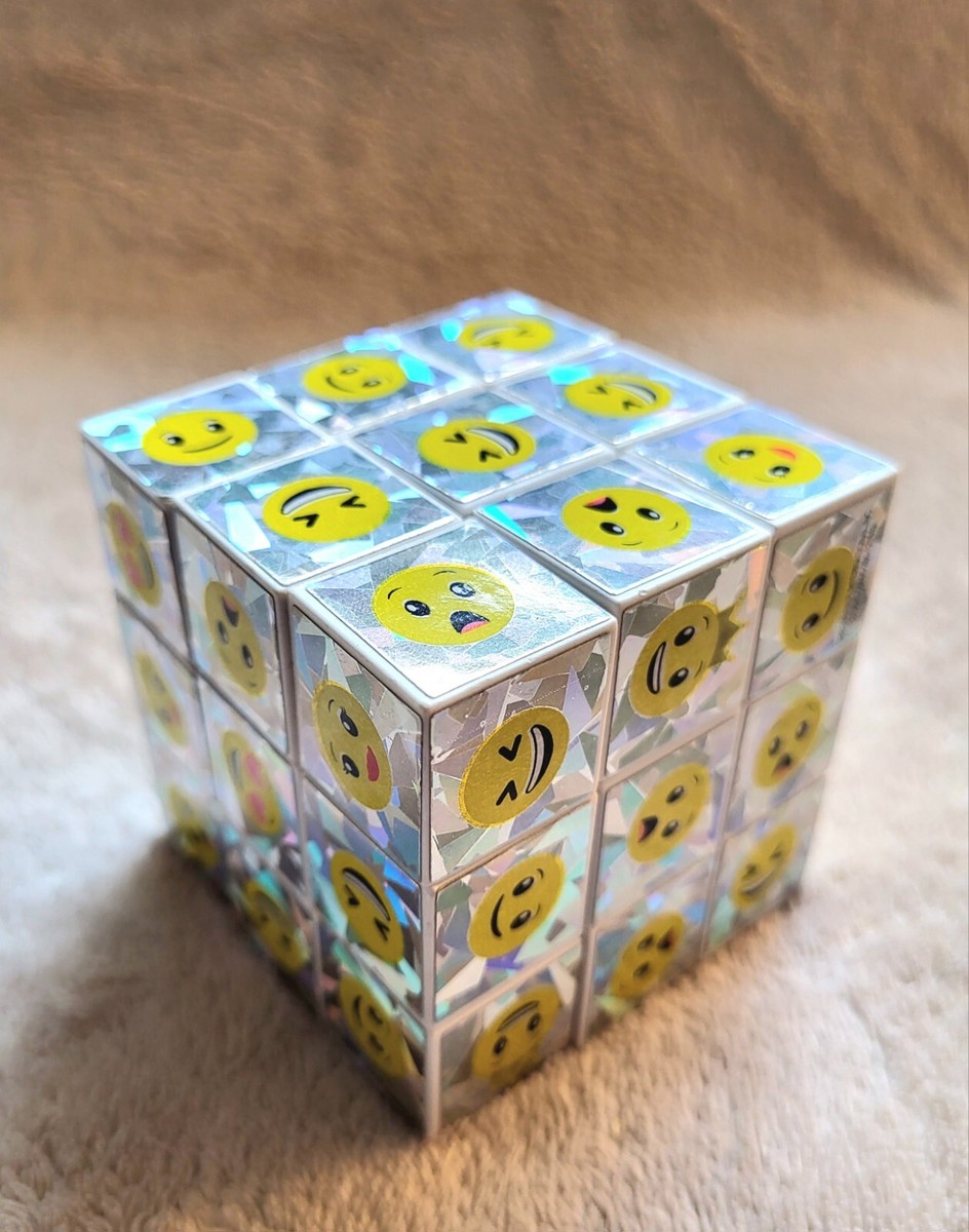 three❤️ Rubik's Style Puzzle Cube Twist Toy Game Smiley Face Emoji