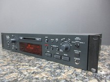 Tascam MD-350 Mini Disc Player Recorder MD Deck
