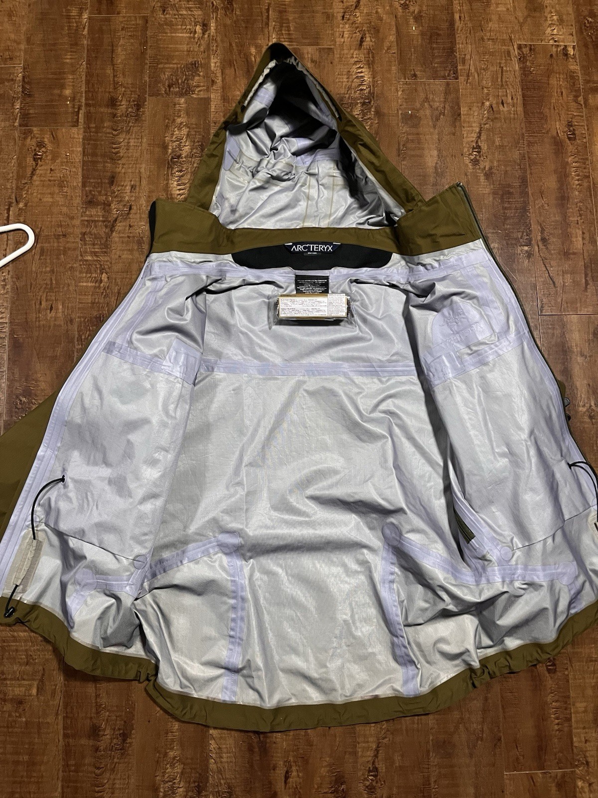 Arc'teryx Beta AR jacket in the "Java" colorway - image 7