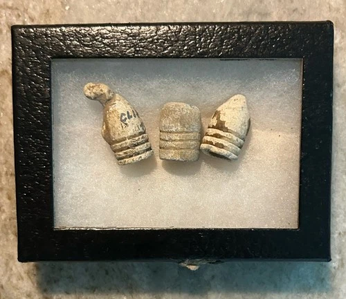 AUTHENTIC CIVIL WAR MINIÉ BALLS – ORIGINAL DUG BULLETS – DISPLAY CASE INCLUDED
