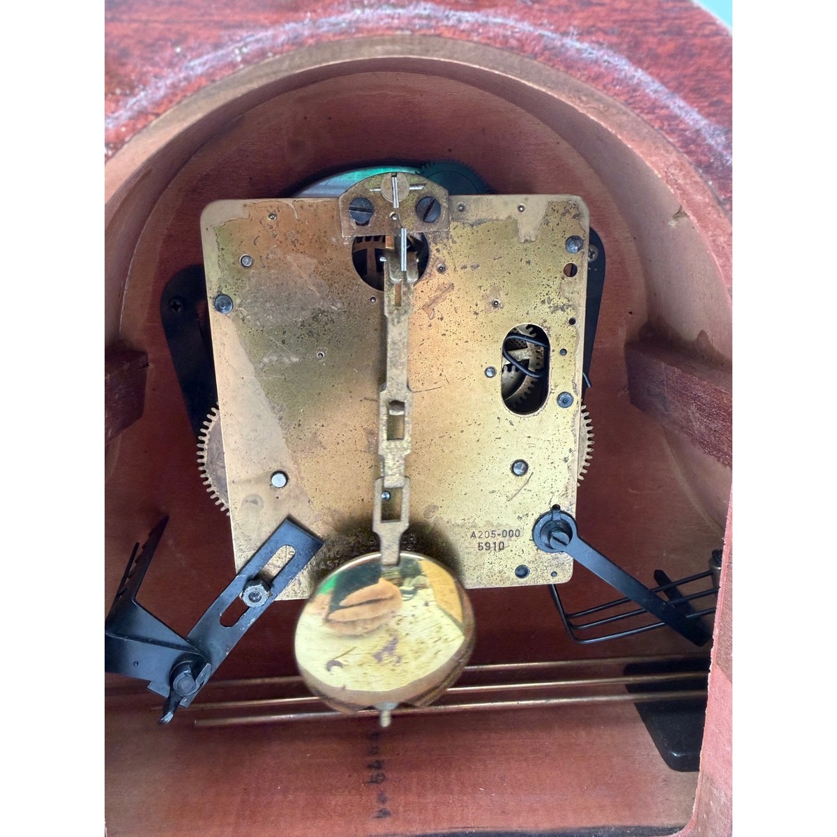 Vintage Seth Thomas 8 Day Key Wind Mantel Clock Wood Case Pendulum