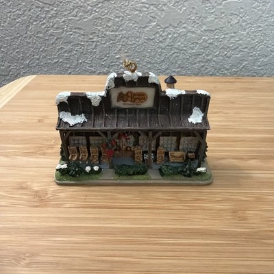 Cracker Barrel Old Country Store Christmas Ornament 2005 Log Cabin Porch Snow