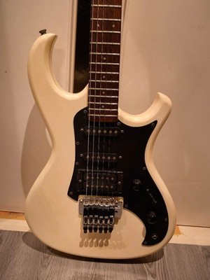 Aria Pro II The CAT electric guitar body Floyd Rose pat