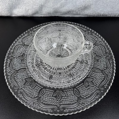 Vintage Federal Glass Heritage Clear Stippled Beading 3pc Set Plate Saucer Cup