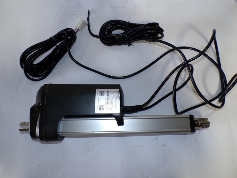 LINAK LA36 24V Linear Actuator Push/Pull 2600N IP66 J18007 Denmark (V5406)
