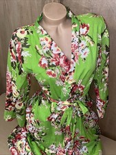 VTG Hand Made House Coat Robe Green Pink Floral Belted W Pockets cottagecore G9