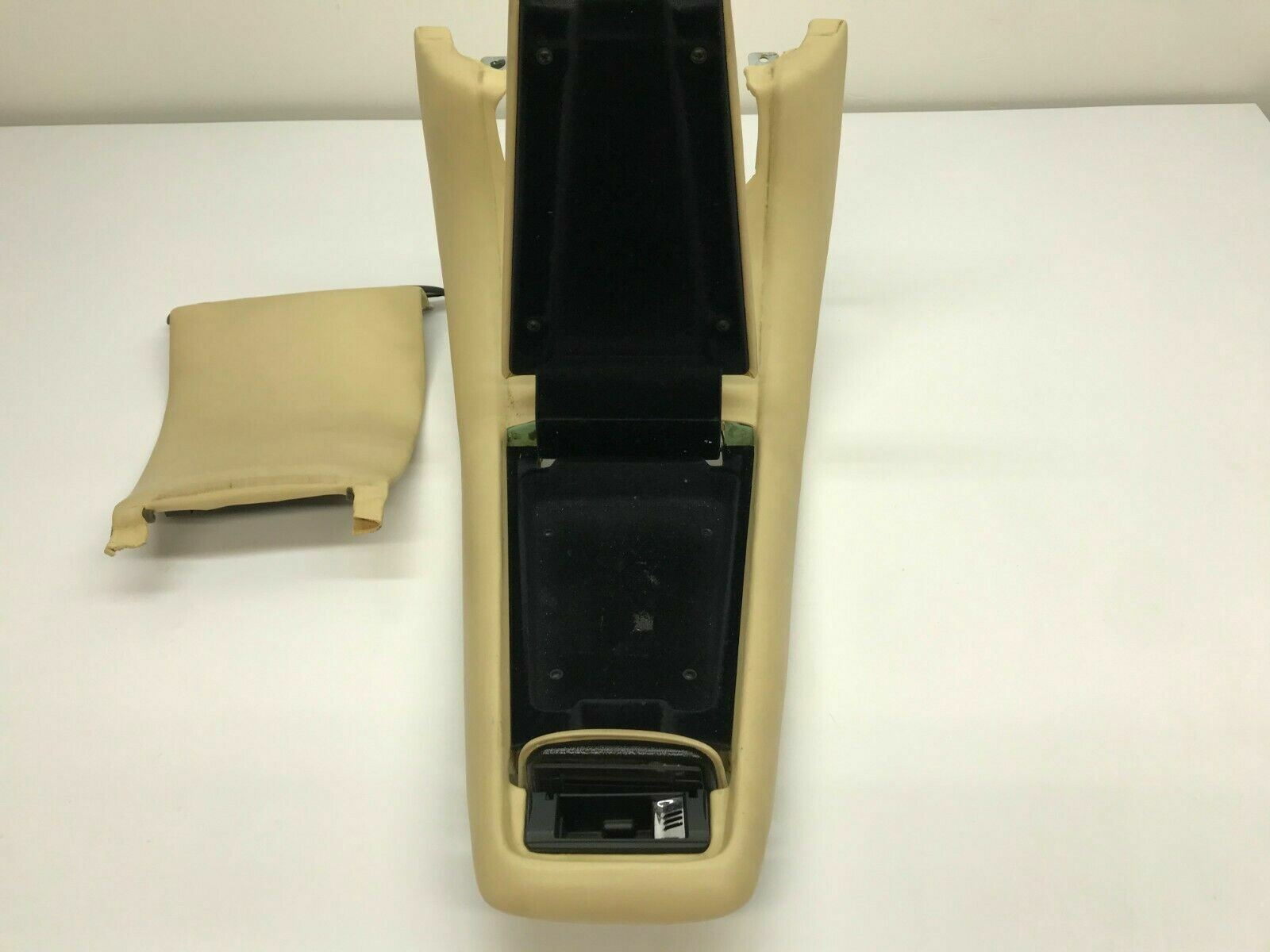 LAMBORGHINI MURCIELAGO INTERIOR CENTER CONSOLE ARMREST TAN OEM 410863323