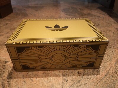 Adidas ADI2000 mit versiegelter Dark Magician Promo