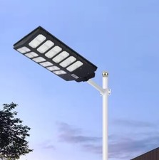 LAMPIONE STRADALE LED 2000W con PANNELLO SOLARE Telecomando CREPUSCOLARE