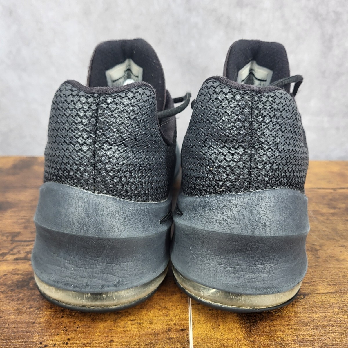 Nike Air Max Infuriate Low Running Shoes Mens 11.5 Black Sneakers