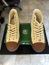 PF Flyers Size 10 CENTER HIGH-TOP OFF WHITE/GUM