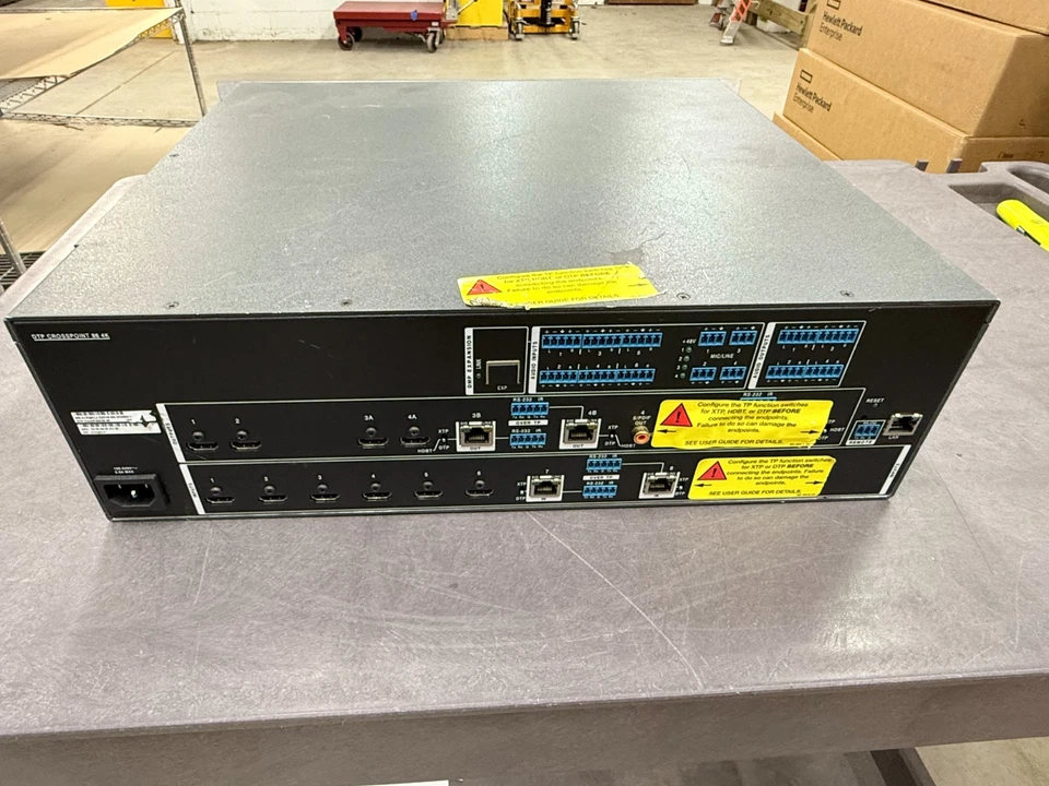 Interruptor de matriz de apresentação escala 4K Extron DTP CrossPoint 108 4K 10x8 sem costura - Imagem 3 de 4