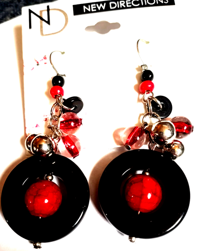 Vtg. NOS New Directions 30" Red& Black Beaded Necklace & Pierced Earrings - Picture 2 of 6