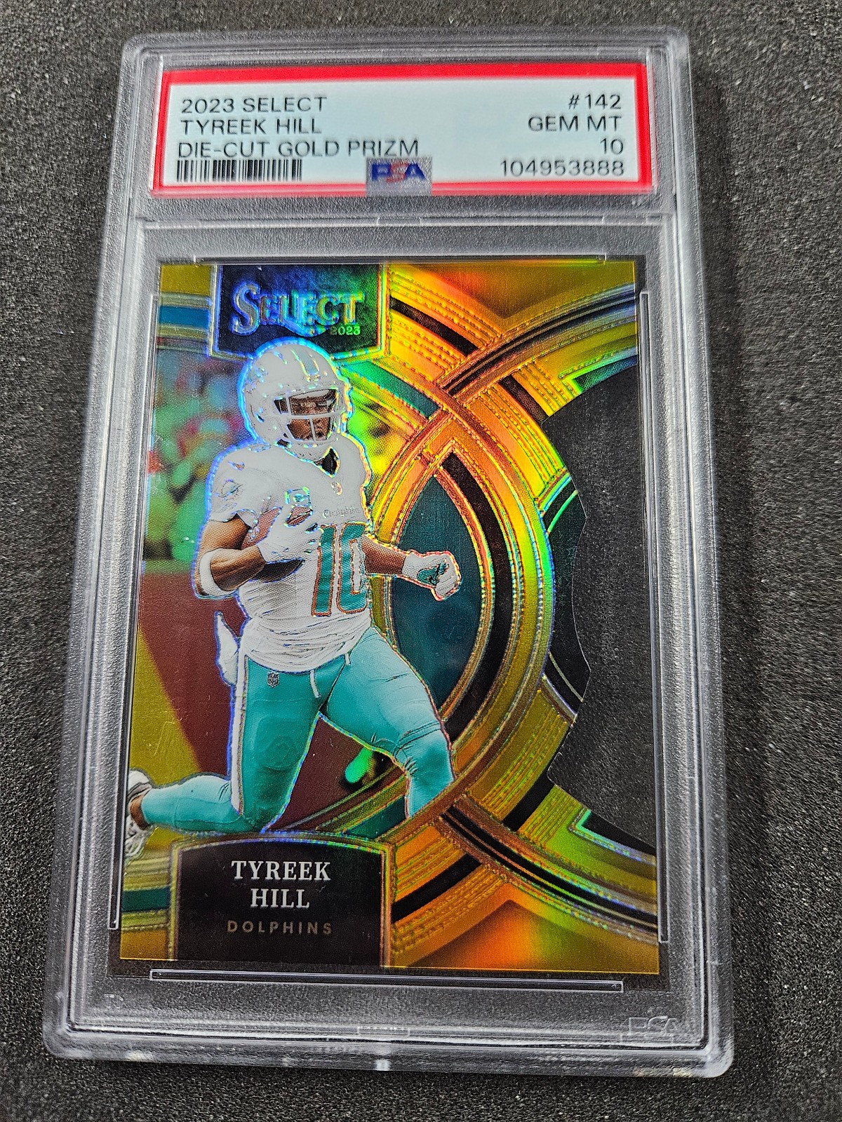 🌟 2023 Panini Select Tyreek Hill #142 GOLD Die-Cut Prizm JERSERY#10/10 PSA 10