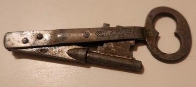 ANTIQUE FOLDING SKELETON KEY RUSSELL & Erwin (R &E ) MFG