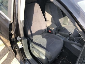 VW Jetta 1K Sitz vorn rechts Beifahrersitz Stoff mit Heizung Autositz
