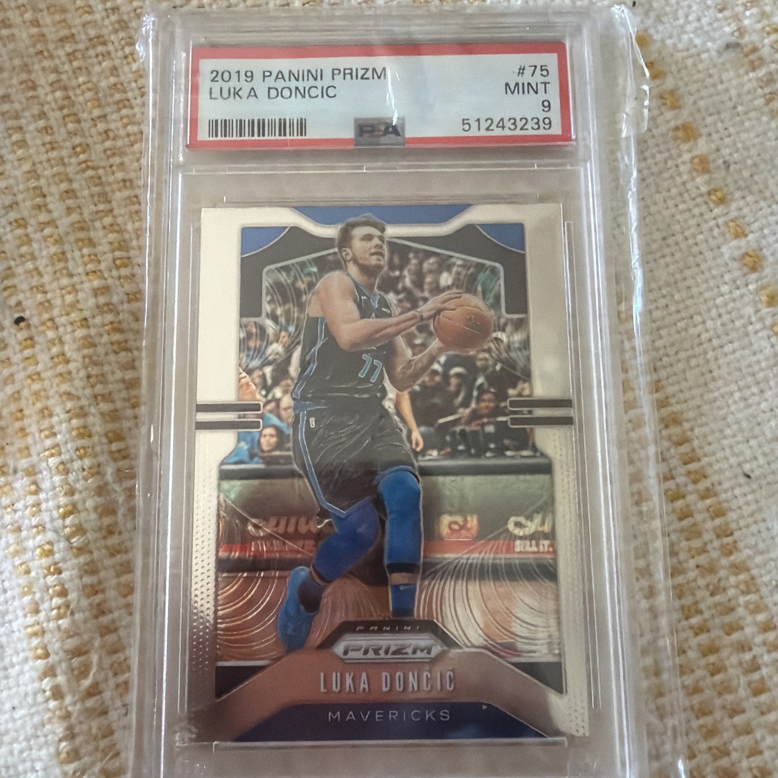 2019 Panini Prizm Luka Doncic #75 PSA 9