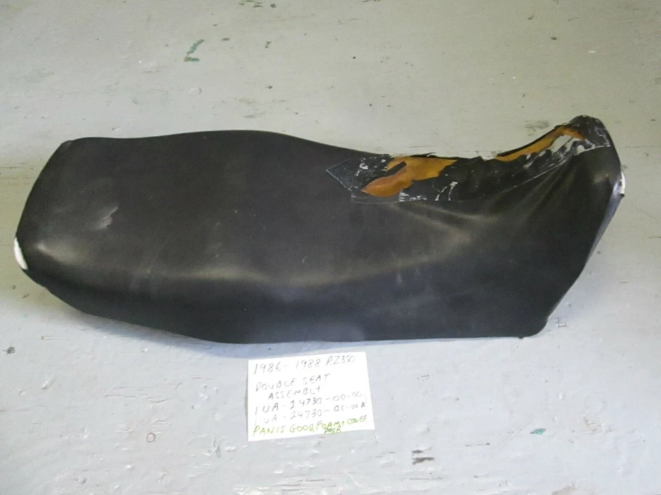 Сиденье Yamaha 1986 - 1988 RZ350 1UA-24730-00-00 / 1UA-24730-01-00 - Изображение 2 из 4