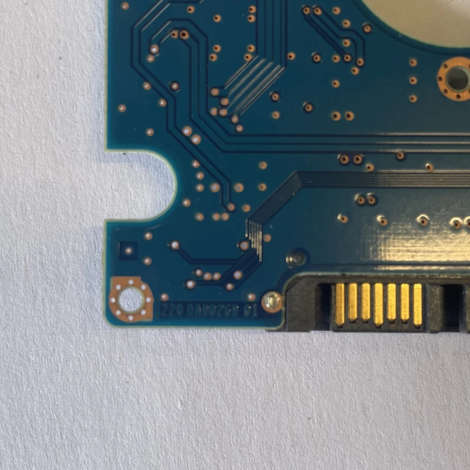 Hitachi Z5K320-320 2.5" SATA HDD PCB 0A79636 HTS543232A7A384 220 0A90269 01 - Image 2 of 4