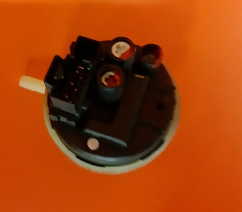 Waschmaschine INDESIT IWB111 UK Druckschalter