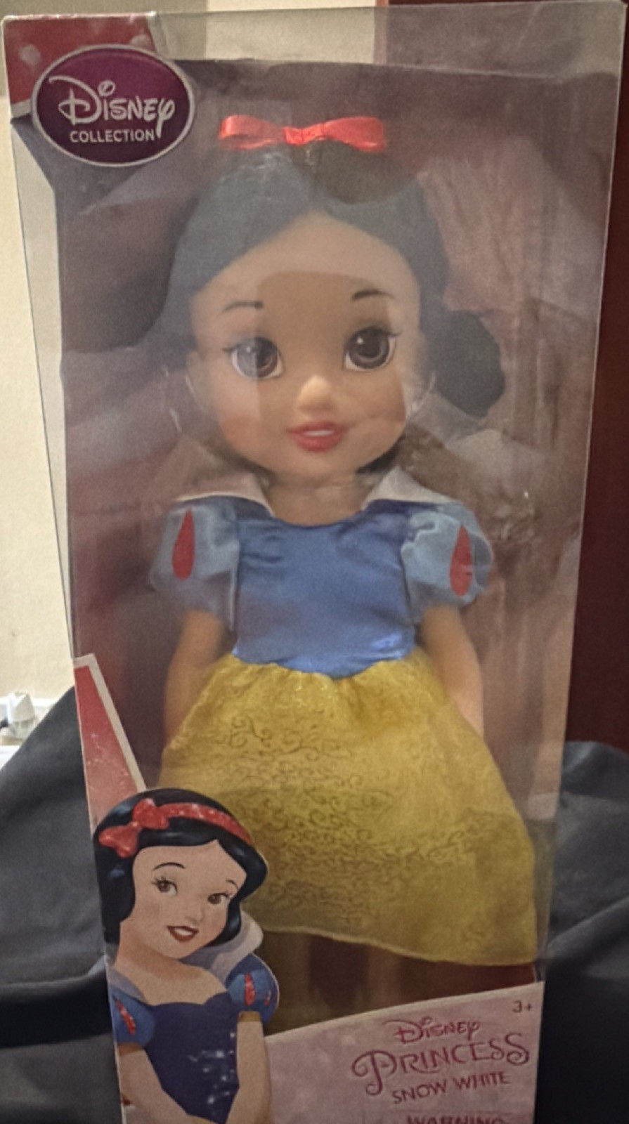 Disney Princess Snow White Collector Edition Play Doll 13in 