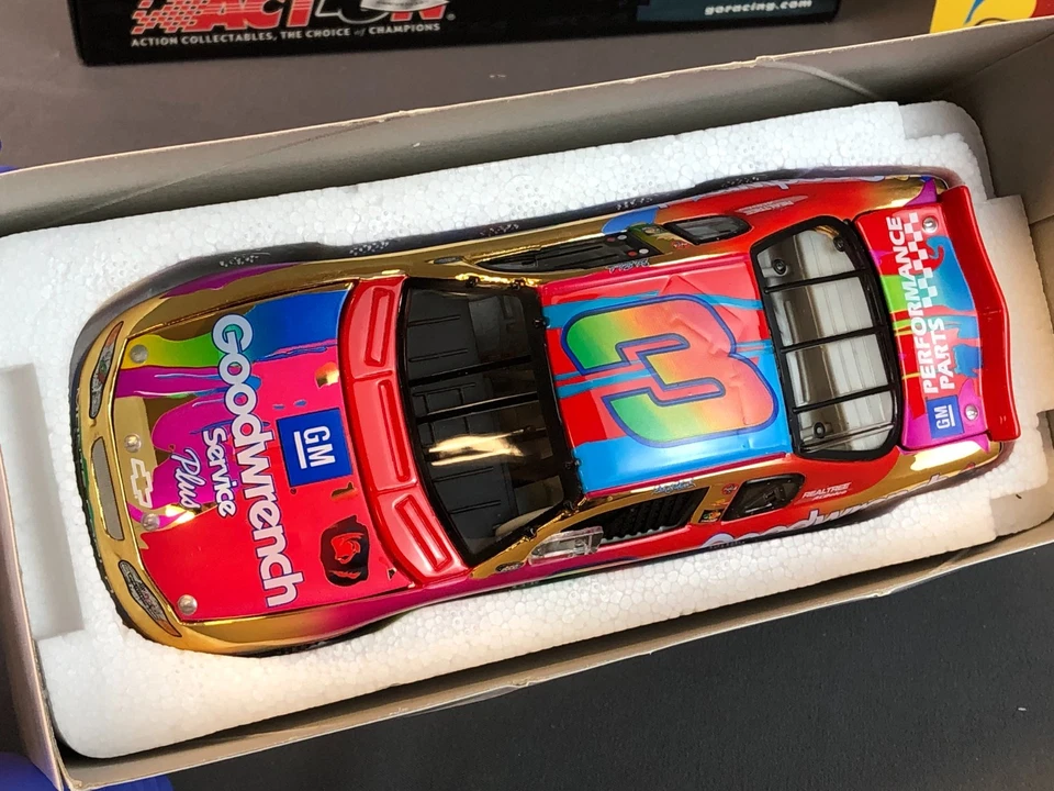Action 1:32 Diecast #3 GOODWRENCH SERVICE + EARNHARDT PETER MAX GOLD Monte Carlo - Image 4 of 4