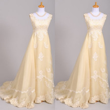 Vintage Wedding Dresses Lace Appliques Sweep Train Champagne Bridal Gowns Custom