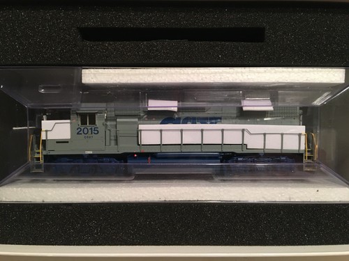 HO Rapido 38509 CSX EMD GP38 Diesellok CSXT #2015 DCC SOUND | Zustand: Used