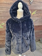 NEU Esmara kuschelweiche Kunstfell-Jacke Plüsch-Jacke Gr. S schwarz Kapuze 