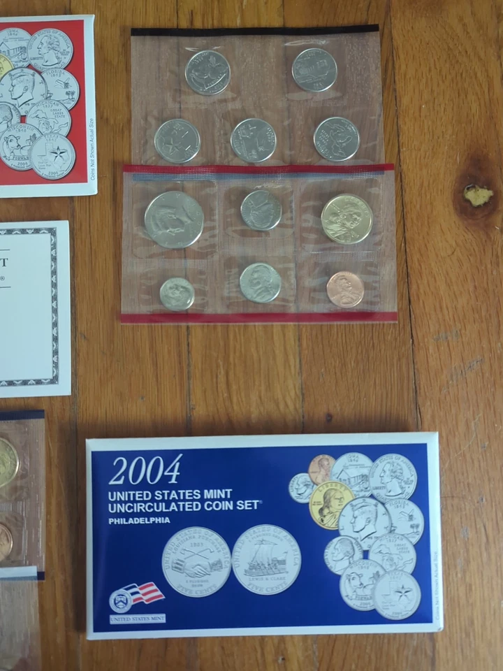 NEW 2004 United States Mint Uncirculated Coin Set Philadelphia & Denver US COA - Image 4 of 4