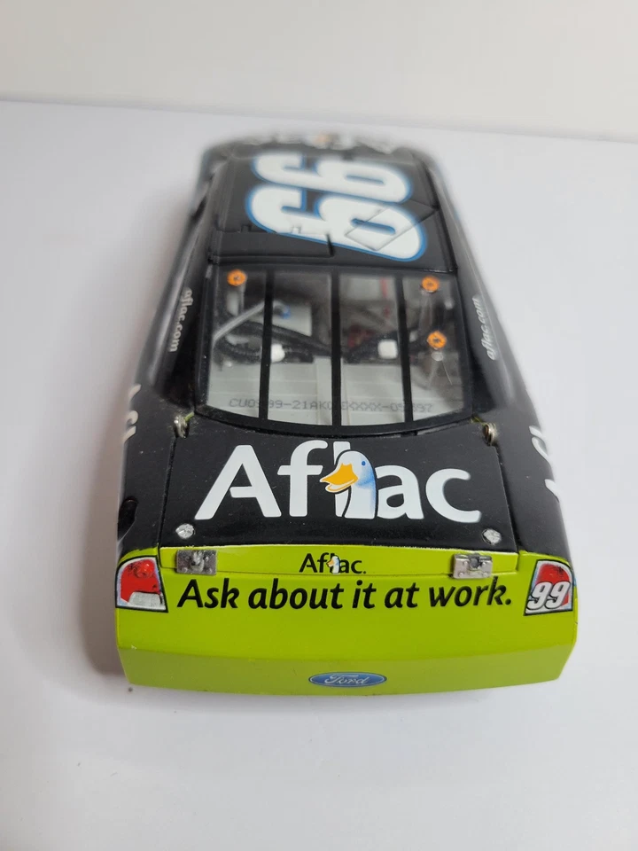 NASCAR- CARL EDWARDS # 99 AFLAC 2009 Fusion 1/24 - MISSING SPOILER READ - Image 4 of 4
