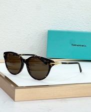 New In Box Tiffany  Co. Women's Cat Eye Sunglasses Gradient Lens UV400