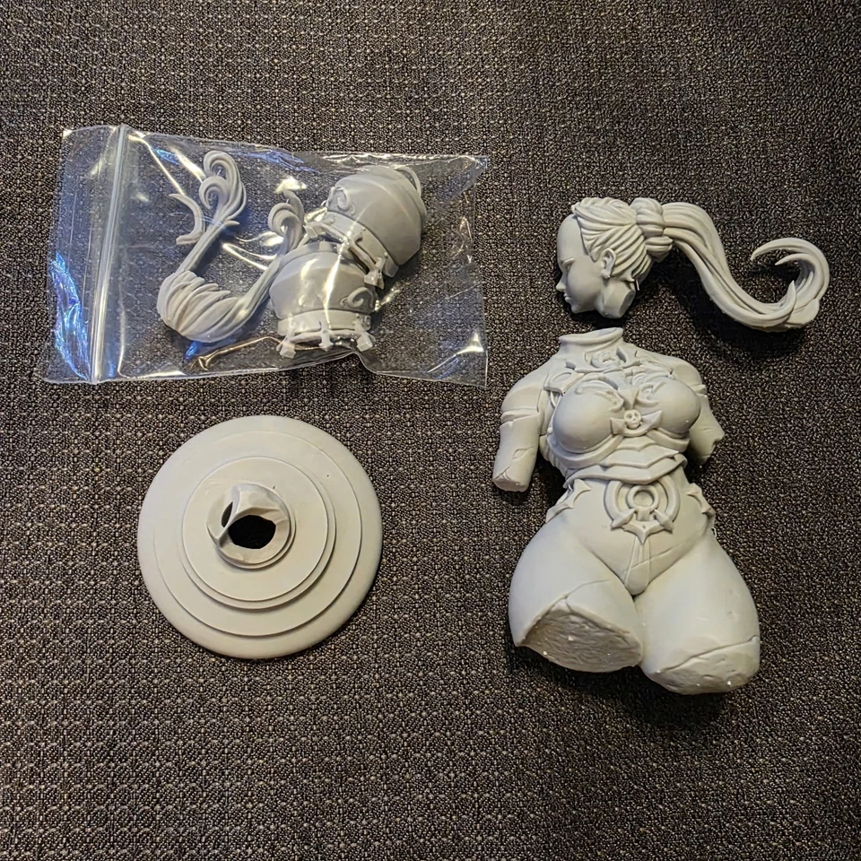 Kingdom Death: Monster Ashbloom Bust First Run 收藏版 — 第 2/3 张图片