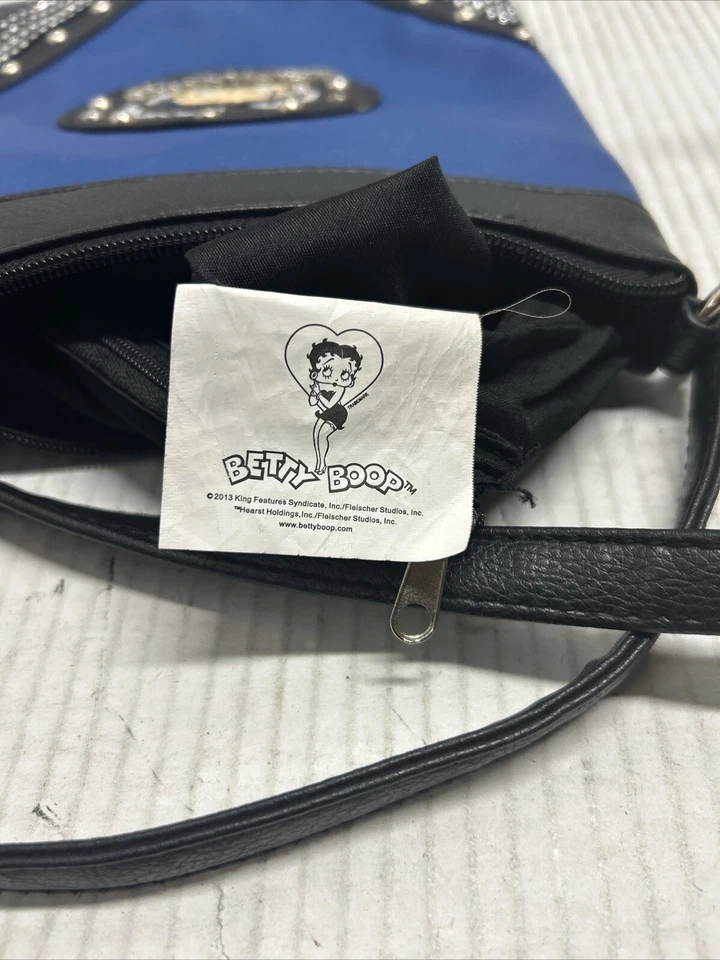 Betty Boop purse crossbody with adj shoulder strap 10X9 man made material. Blue - Image 4 of 4