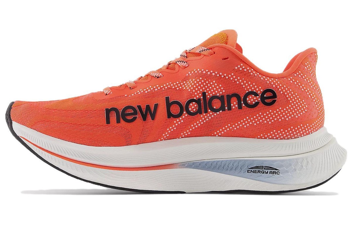New Balance FuelCell SuperComp Trainer v2 Low Neon Dragonfly
