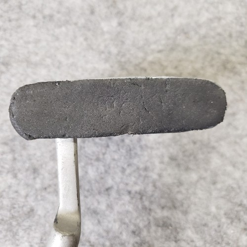 Acuity Vanquish Putter Steel Shaft RH 34.5”L - Picture 3 of 13