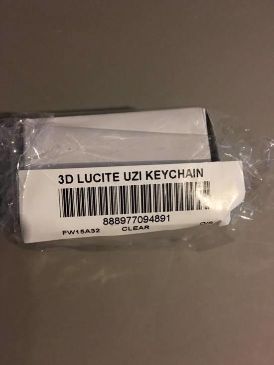 Supreme 3D Lucite Uzi Keychain FW15 | eBay Supreme 3D Lucite Uzi Keychain FW15 | eBay