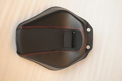 ぼっせー Harley Davidson FXSB Breakout M8 2018 Red OEM Seat 52000261 /513