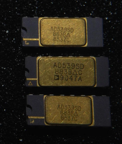 (3) Analog Devices AD539SD/883B Wideband Dual-Channel Linear Multiplier/Divider