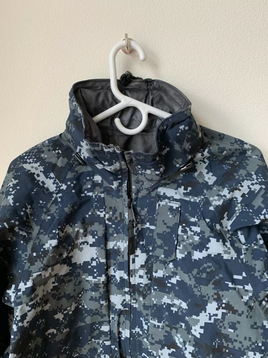 Us navy hotsell parka jacket