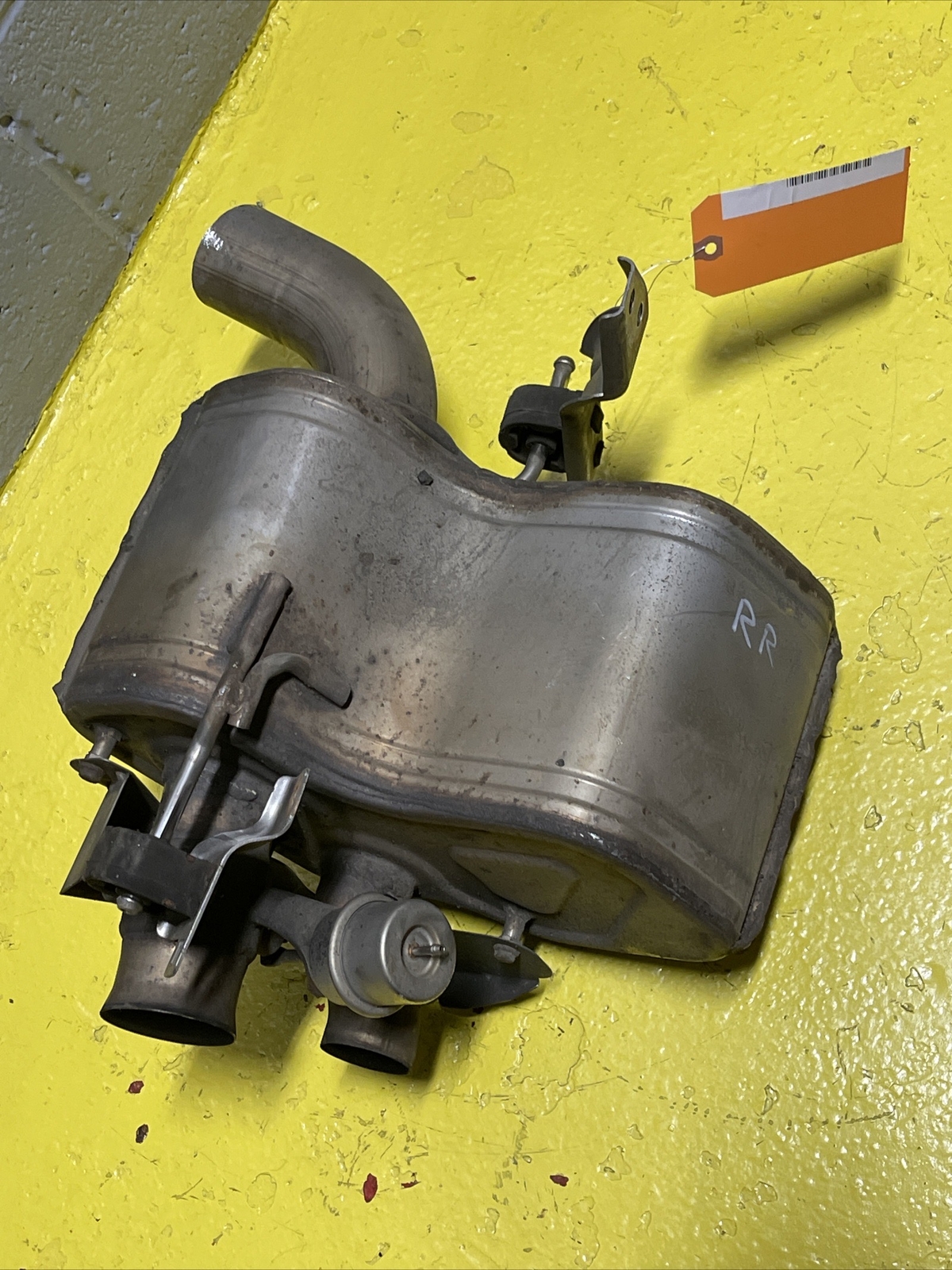 OEM 2017-2020 Maserati Levante Rear Right Exhaust Muffler BAFFLE Pipe SILENCER