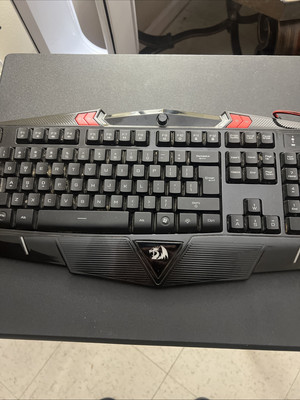 Red Dragon Gaming Essentials S101 Keyboard Light Up Red Illuminated Tested Works