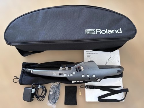 Roland Aerophone AE-10 Digital Wind Instrument with Case