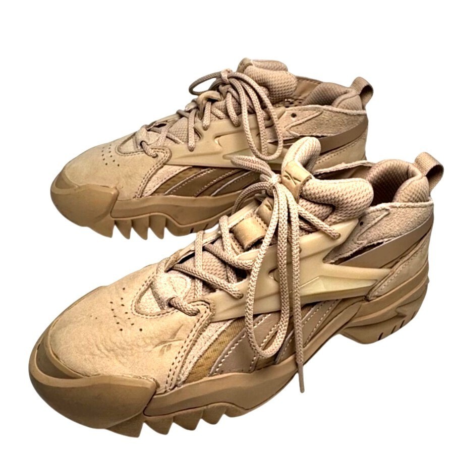 Cardi B Reebok Women's Classic Leather V2 Casual Beige Active Sneakers Size 7 thumbnail 4