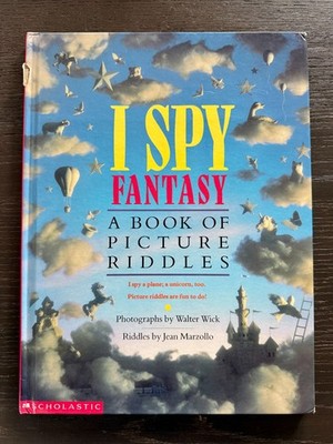 Jean Marzollo I Spy FANTASY (Gebundene Ausgabe) Spy A book of picture and riddle