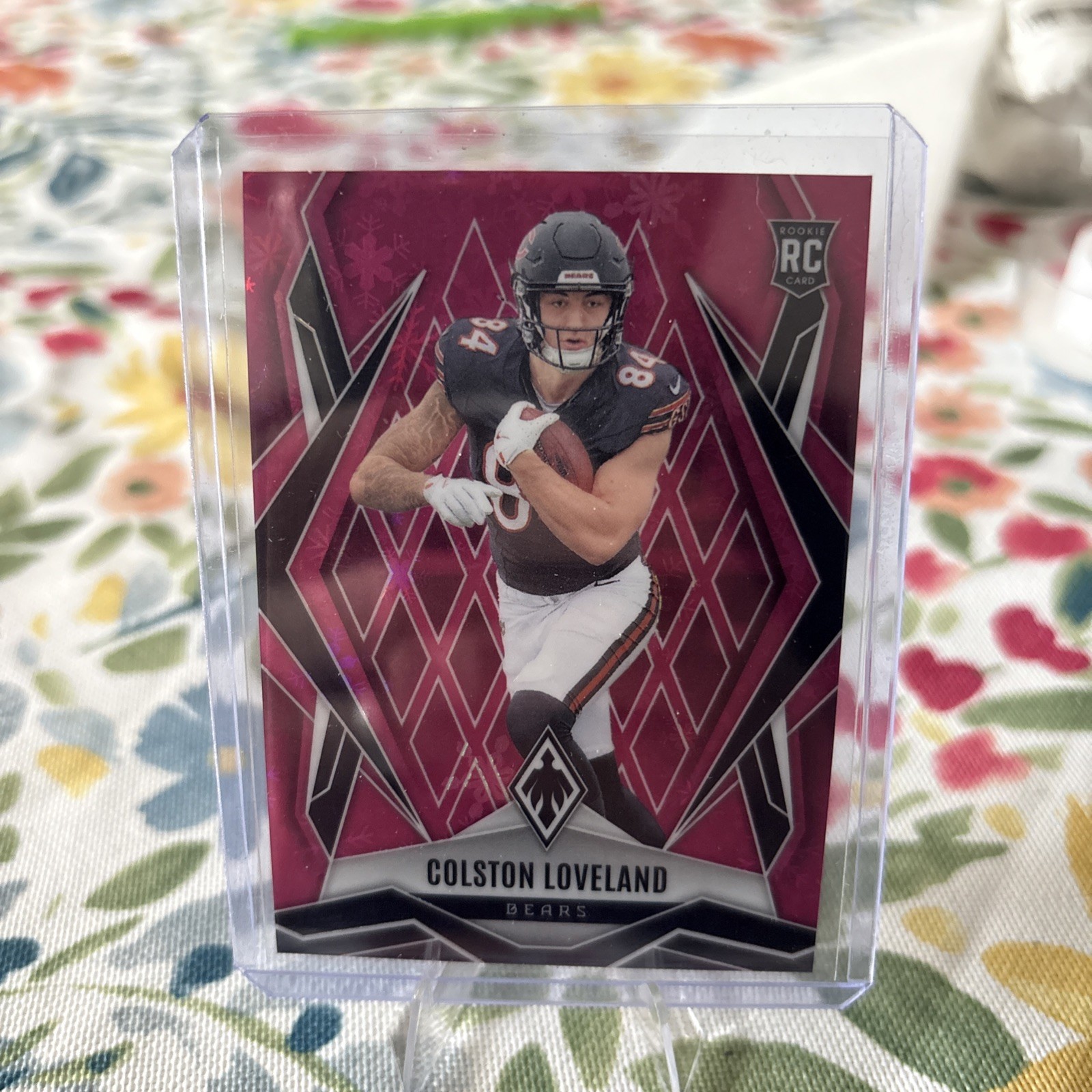 2025 Panini Phoenix - Colston Loveland #179 Hyper Pink /299 (RC) Chicago Bears