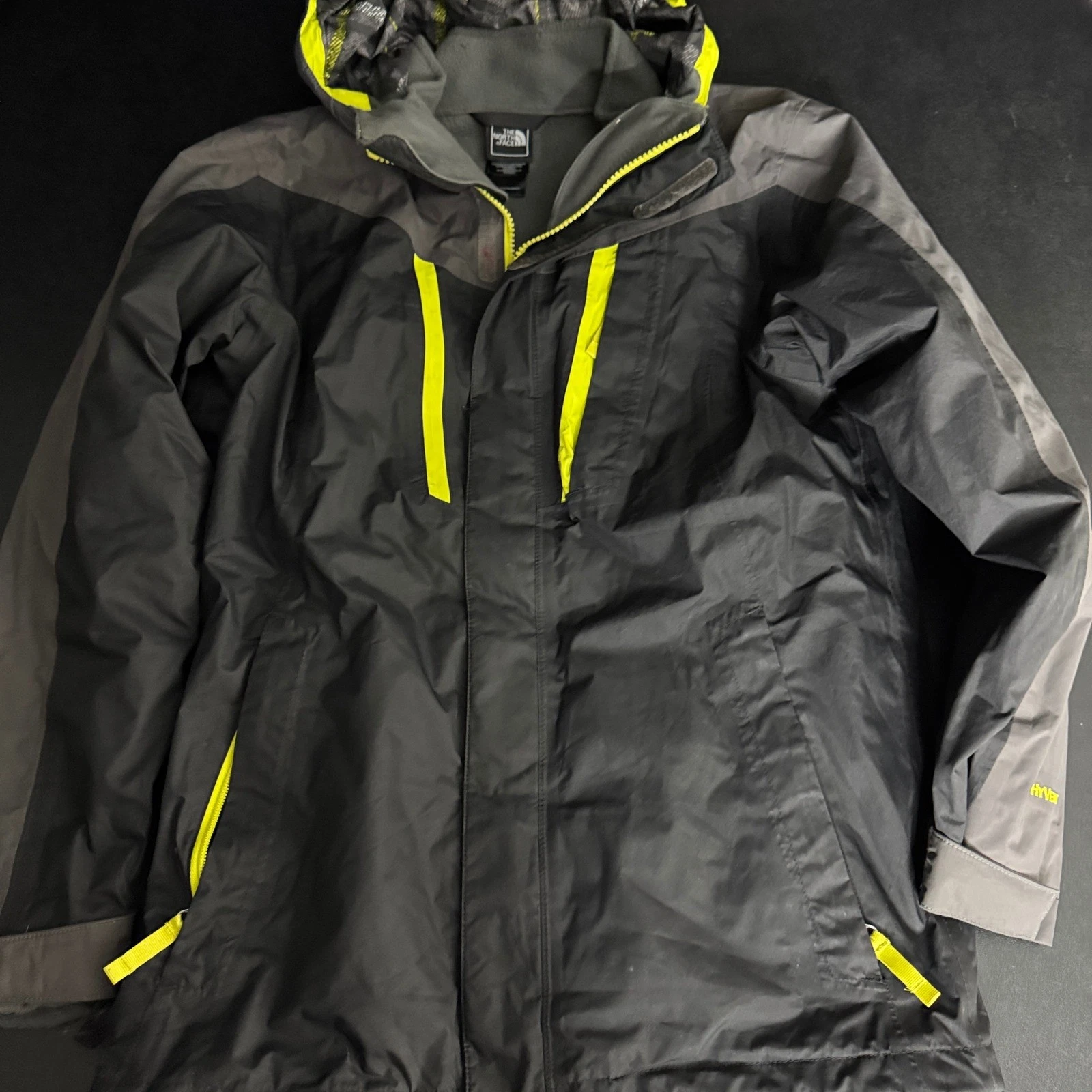The North Face Boys Hyvent Waterproof Hooded Jacket L 14 16 Black Yellow
Opens in a new window or ta