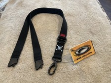 BRAND NEW OAKLEY SKULL LANYARD 99021 NEVER USED IN ORIGINAL BAG W TAGS