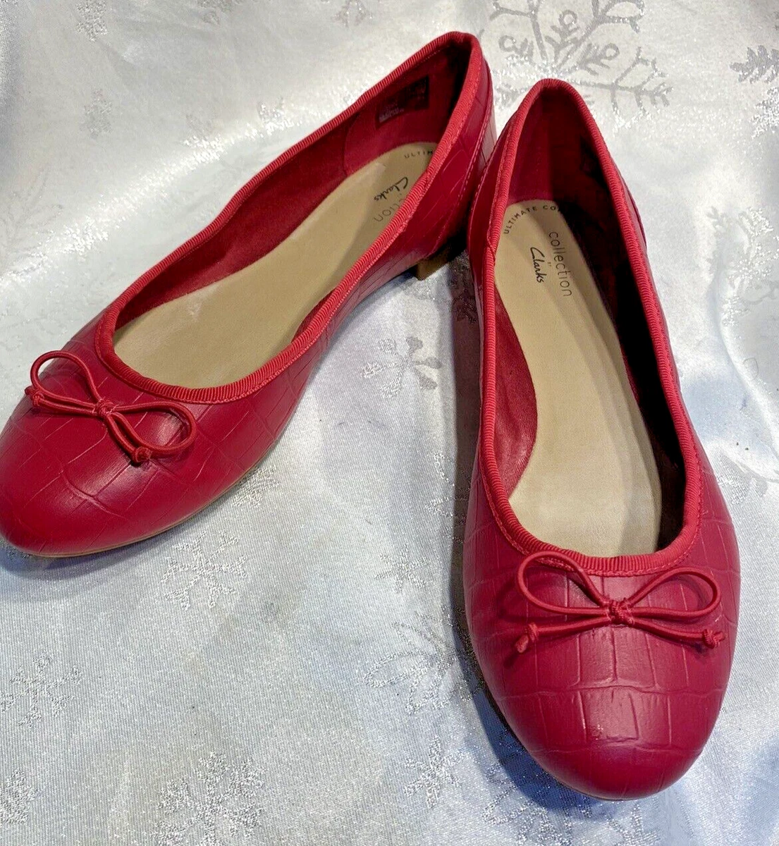 Clarks fuchsia sales shoes