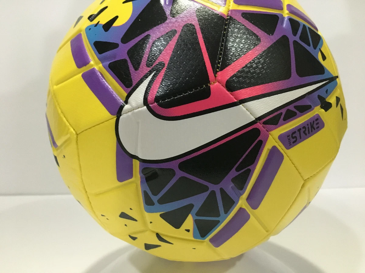 Pelota de futbol nike strike hot sale